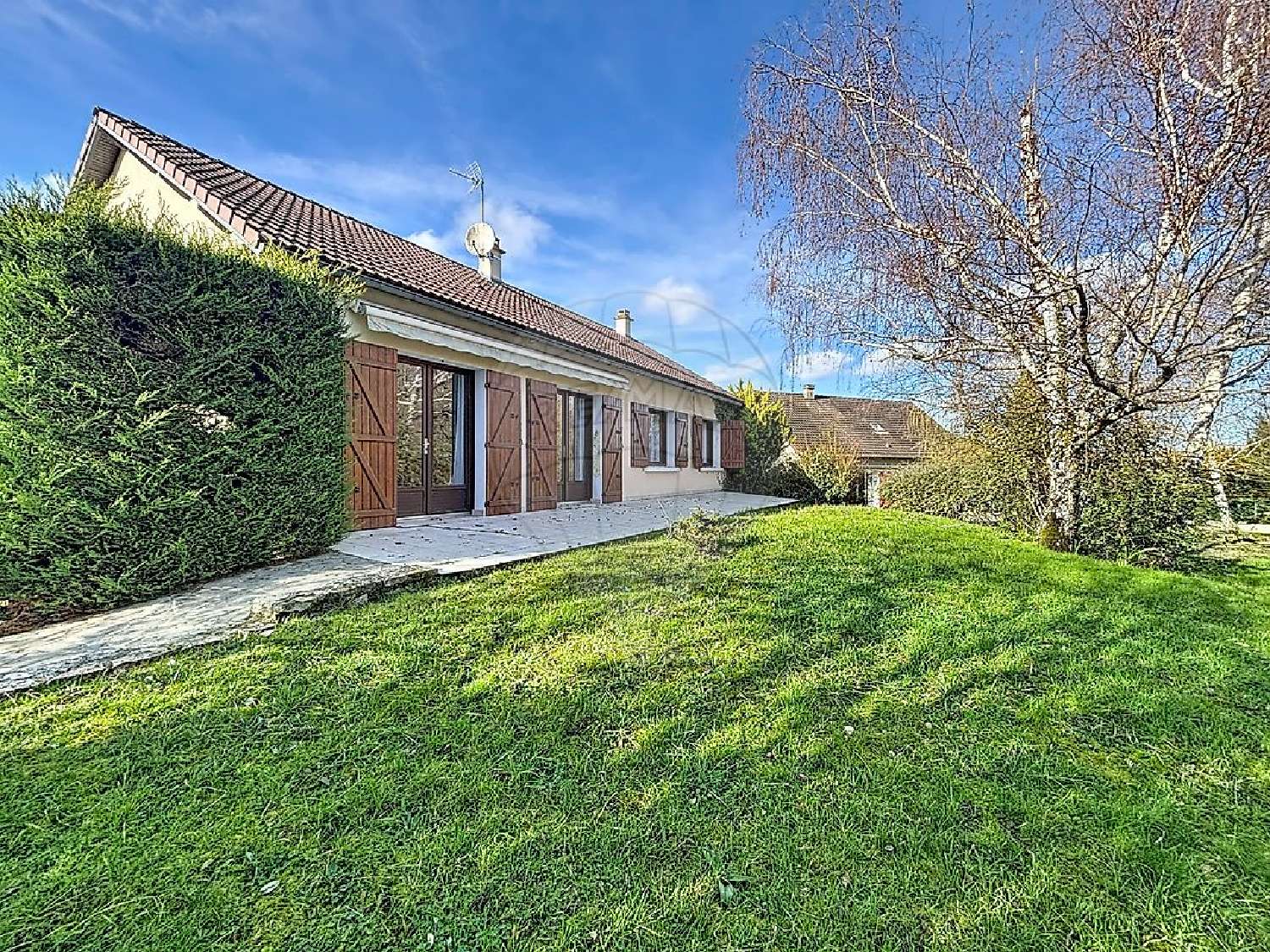  te koop huis Chevannes Yonne 1