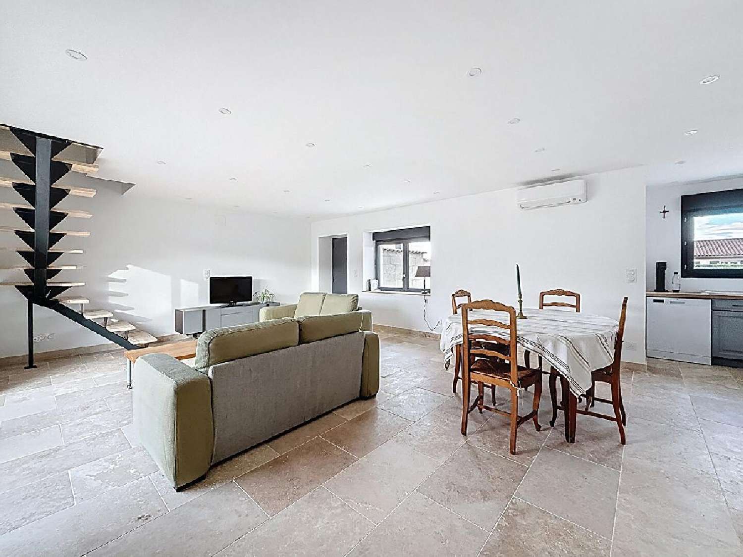  for sale house Cormoranche-sur-Saône Ain 2