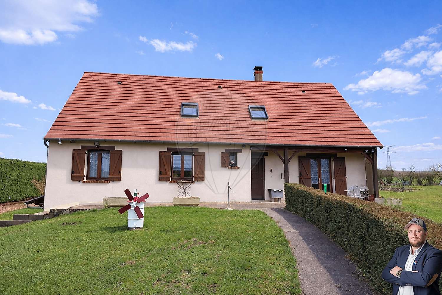  for sale house Cosne-Cours-sur-Loire Nièvre 1