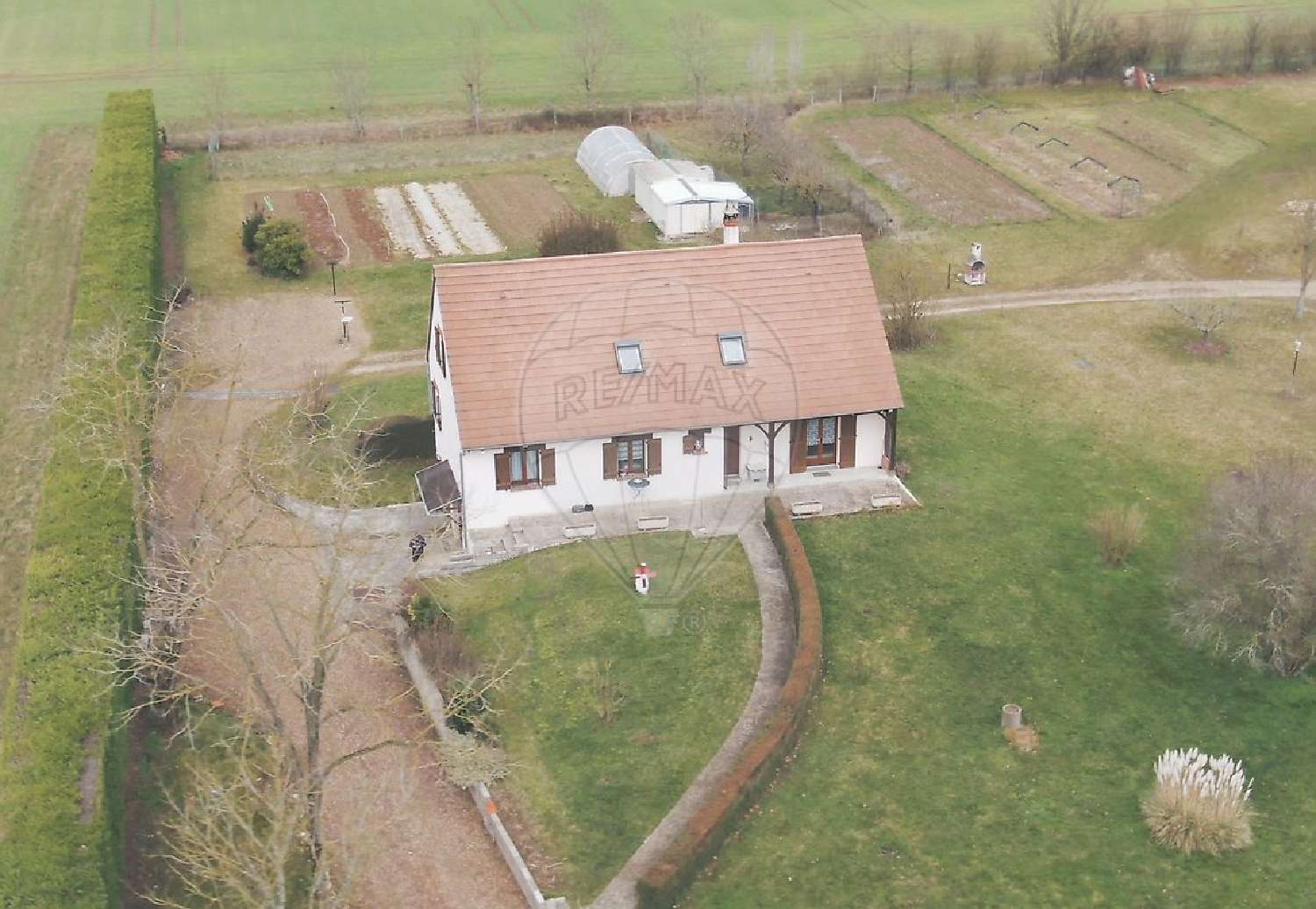  for sale house Cosne-Cours-sur-Loire Nièvre 2