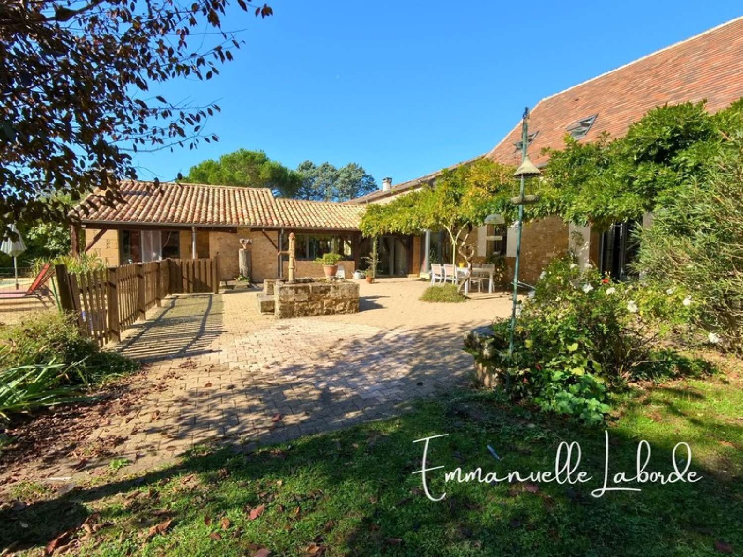  te koop huis Cours-de-Pile Dordogne 2