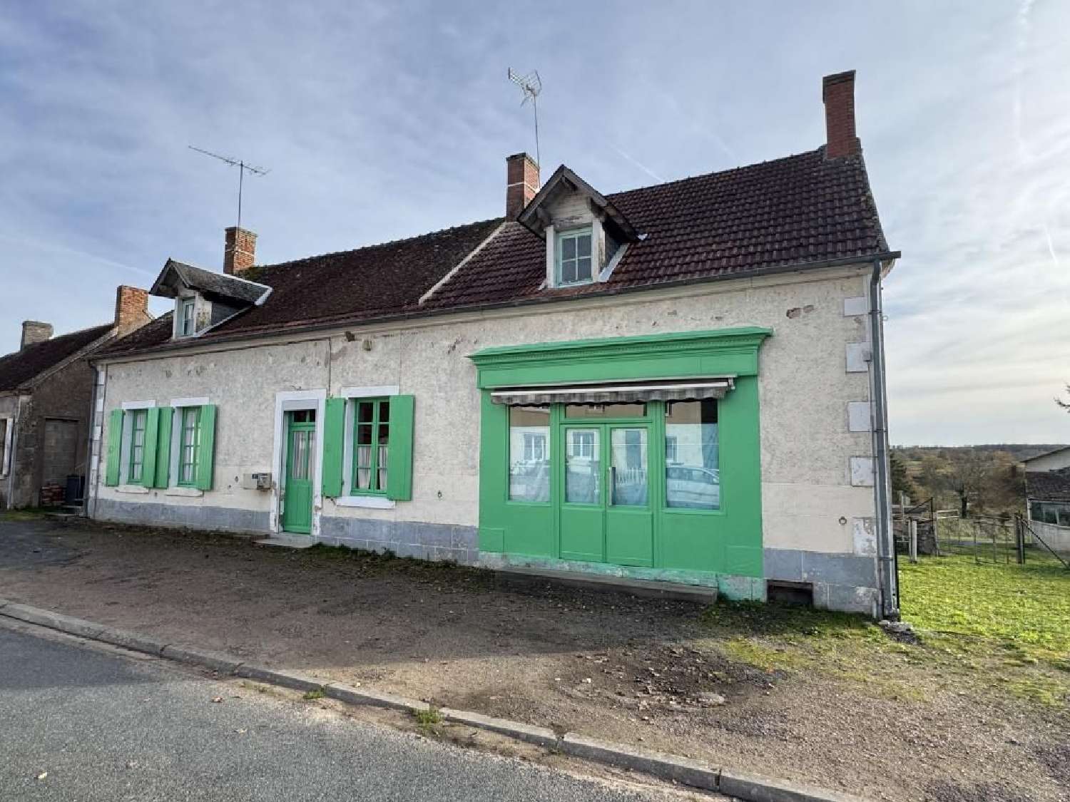  for sale house Isle-et-Bardais Allier 1