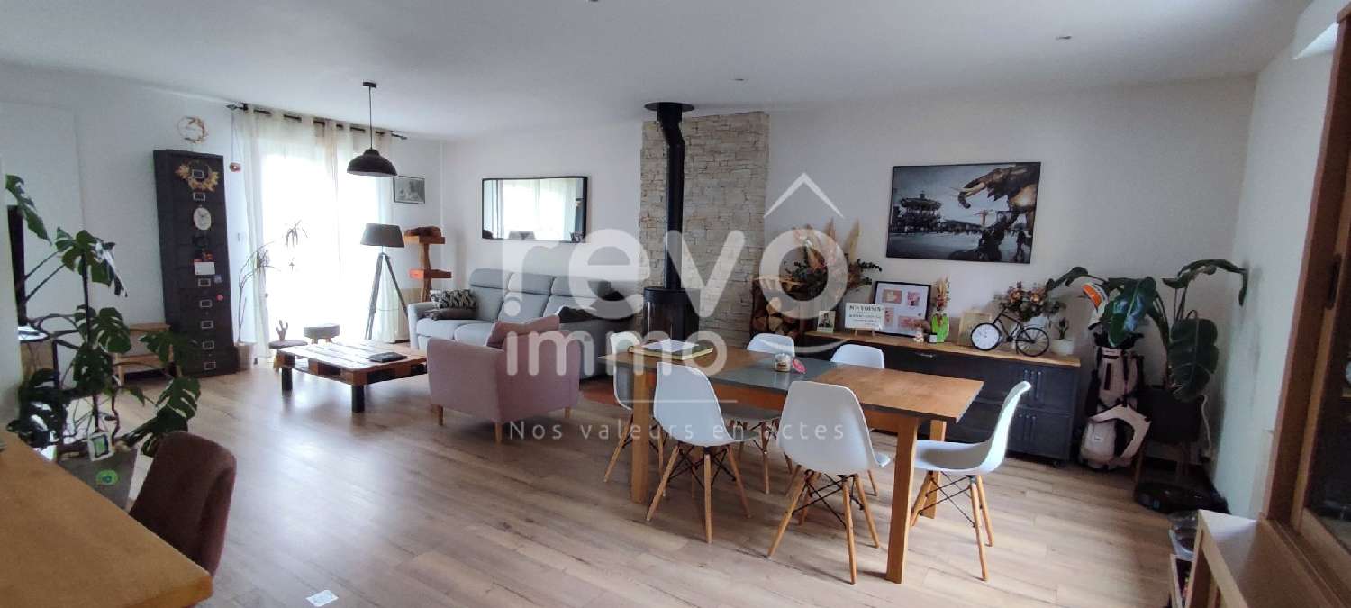  for sale house La Chevrolière Loire-Atlantique 1