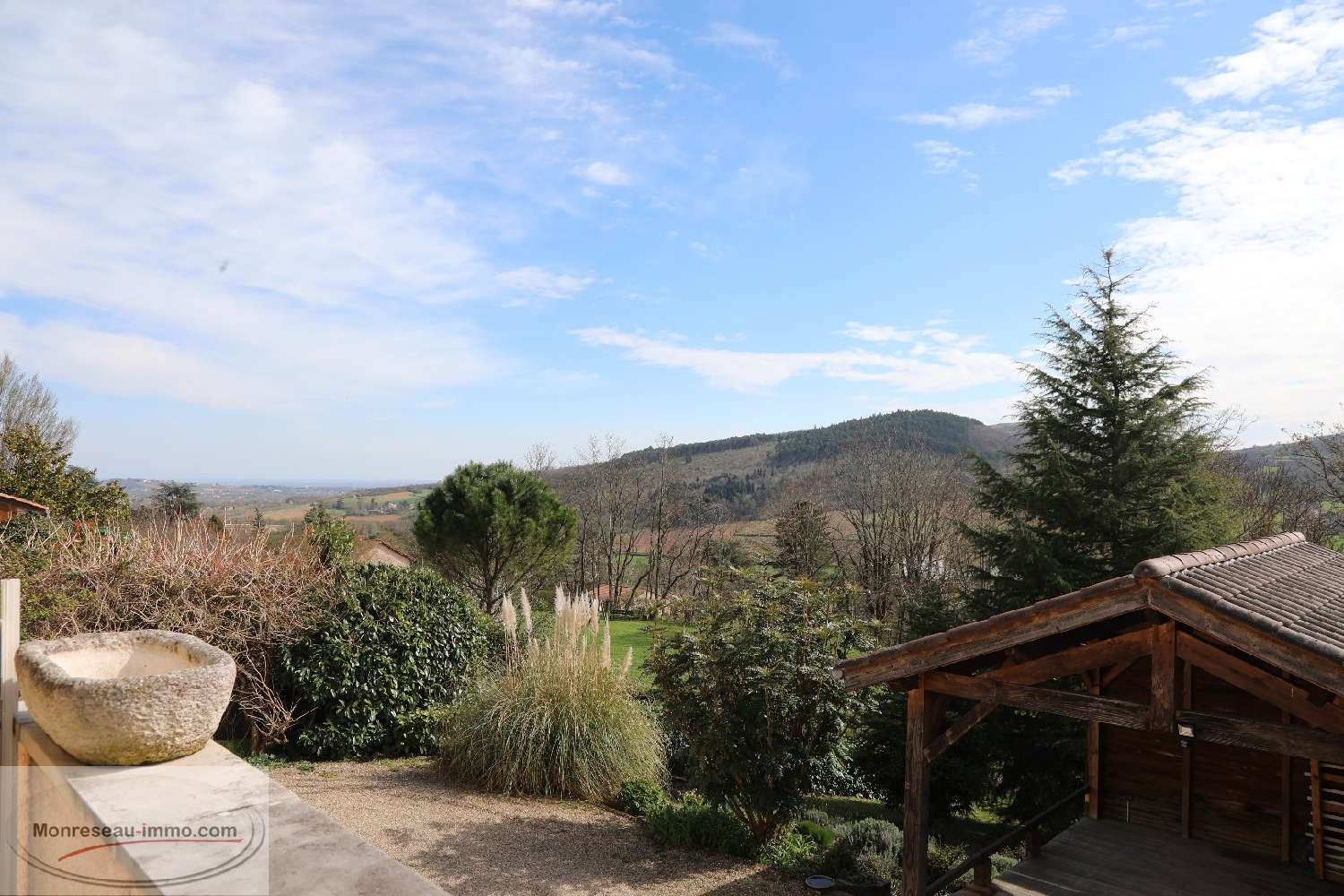  for sale house La Roche-Vineuse Saône-et-Loire 1