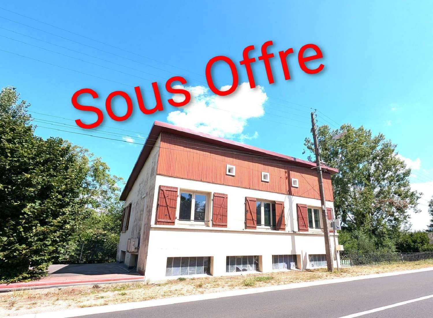  for sale house Le Donjon Allier 1