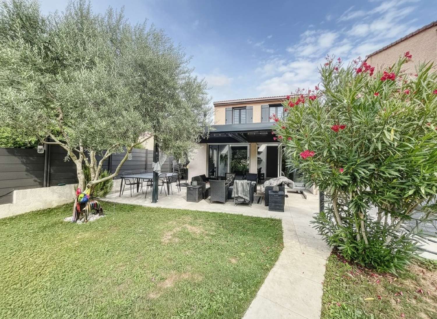  à vendre maison Meyzieu Rhône 1