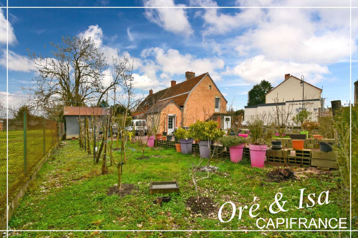 te koop huis Nérondes Cher 1