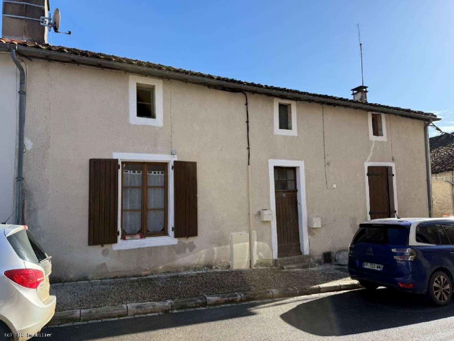  for sale house Ruffec Charente 1
