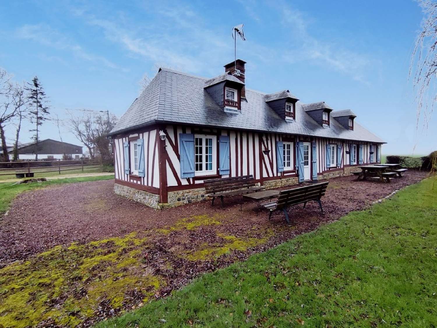  te koop huis Saint-Étienne-l'Allier Eure 2