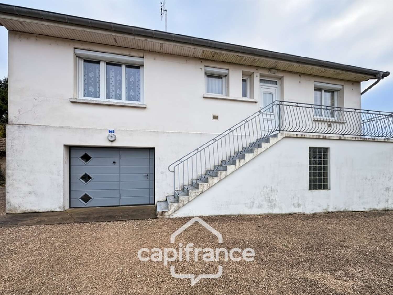  for sale house Saint-Germain-du-Bois Saône-et-Loire 2