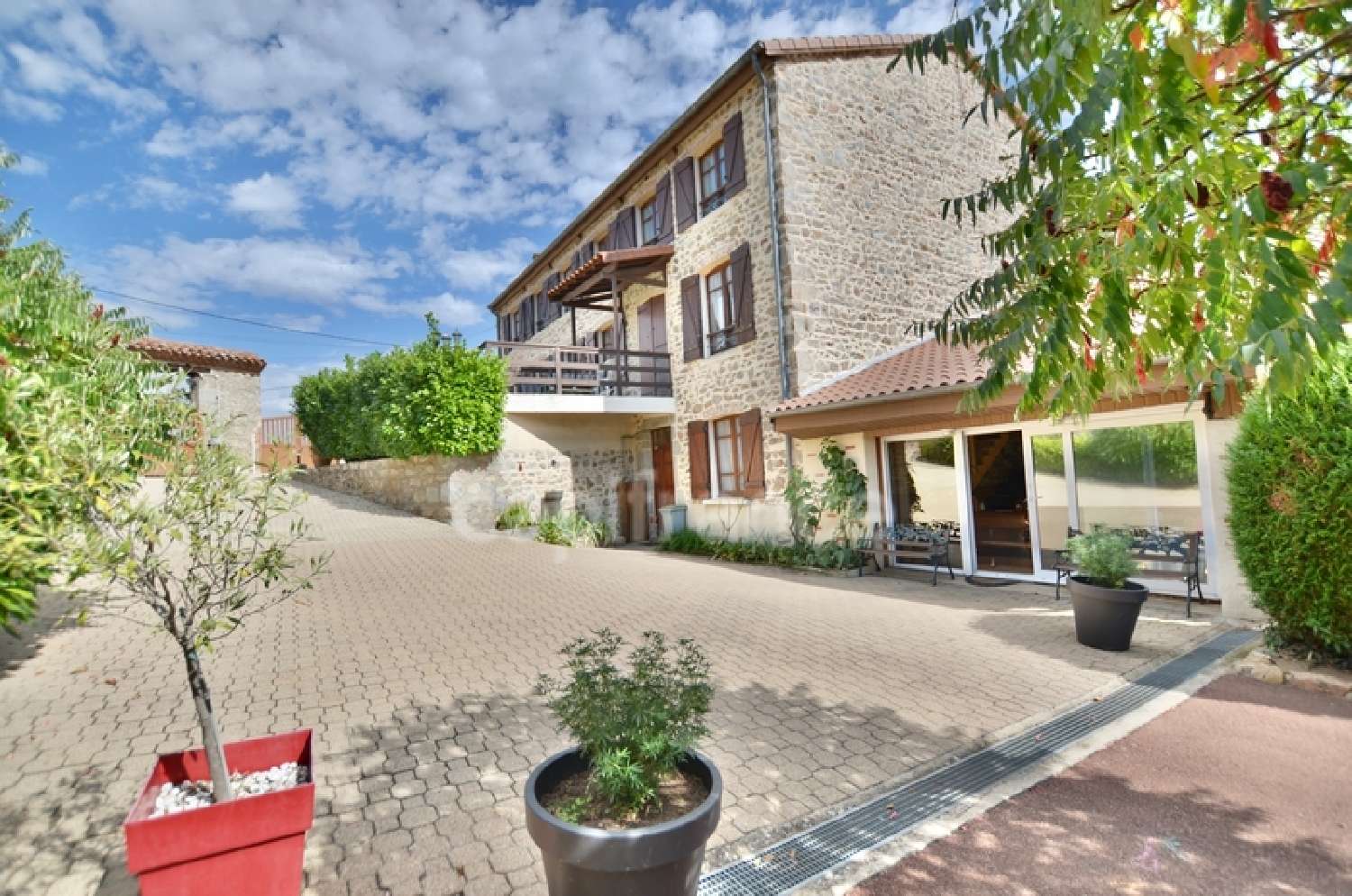  à vendre maison Saint-Germain-Laval Loire 1