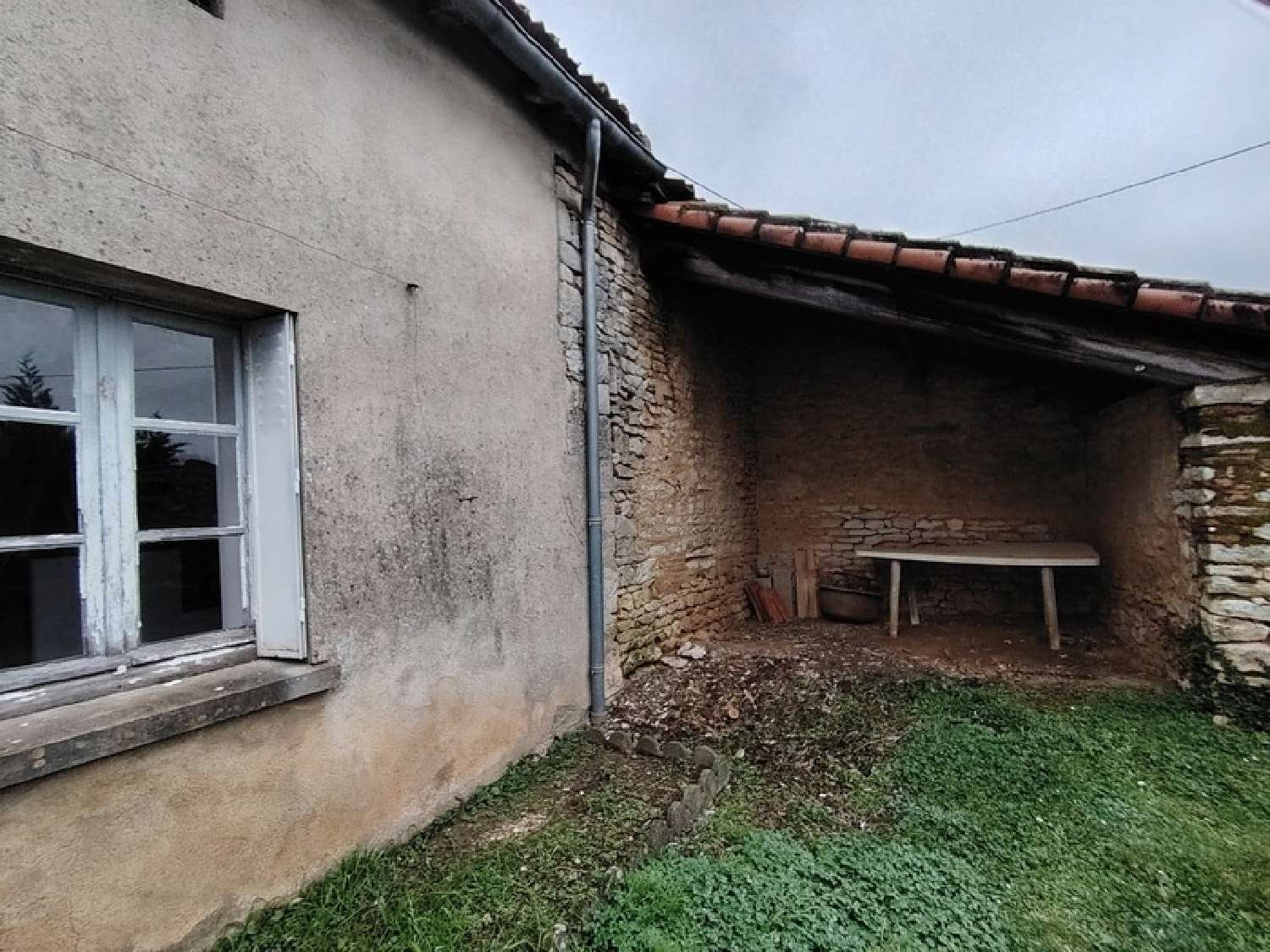  à vendre maison Saint-Macoux Vienne 4