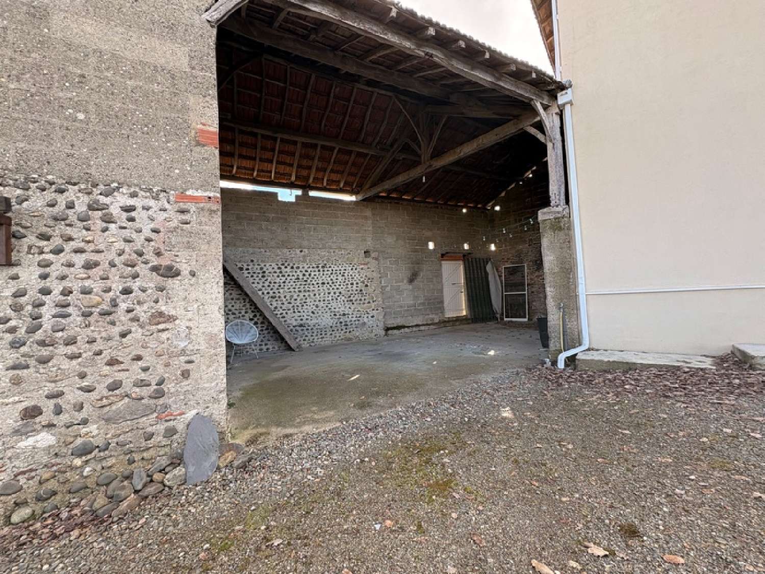  for sale house Saint-Mont Gers 7