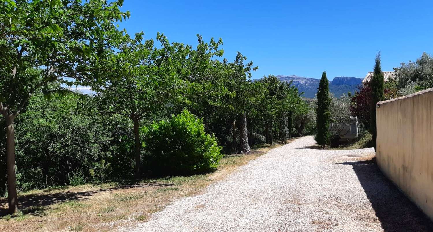  for sale house Saint-Zacharie Var 4