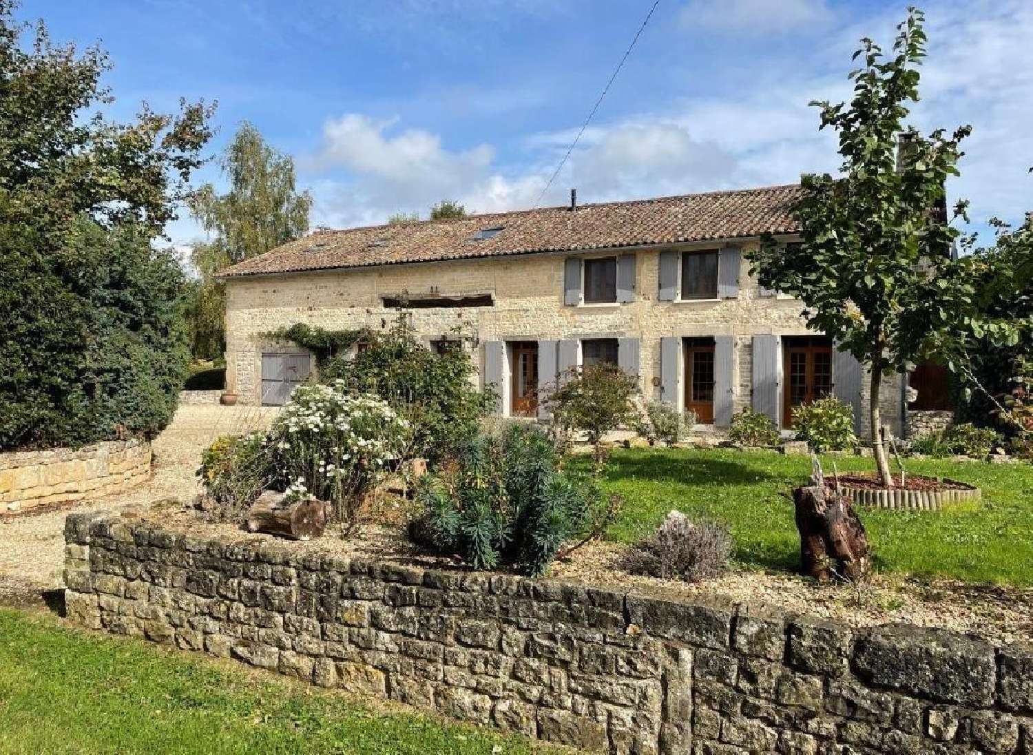  à vendre maison Sauzé-Vaussais Deux-Sèvres 1