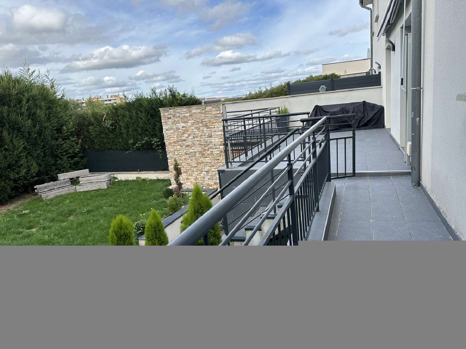  à vendre maison Terrenoire Loire 1
