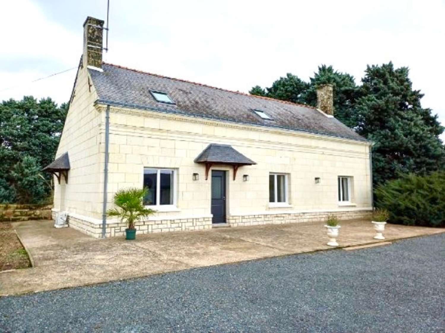  for sale house Villebernier Maine-et-Loire 1