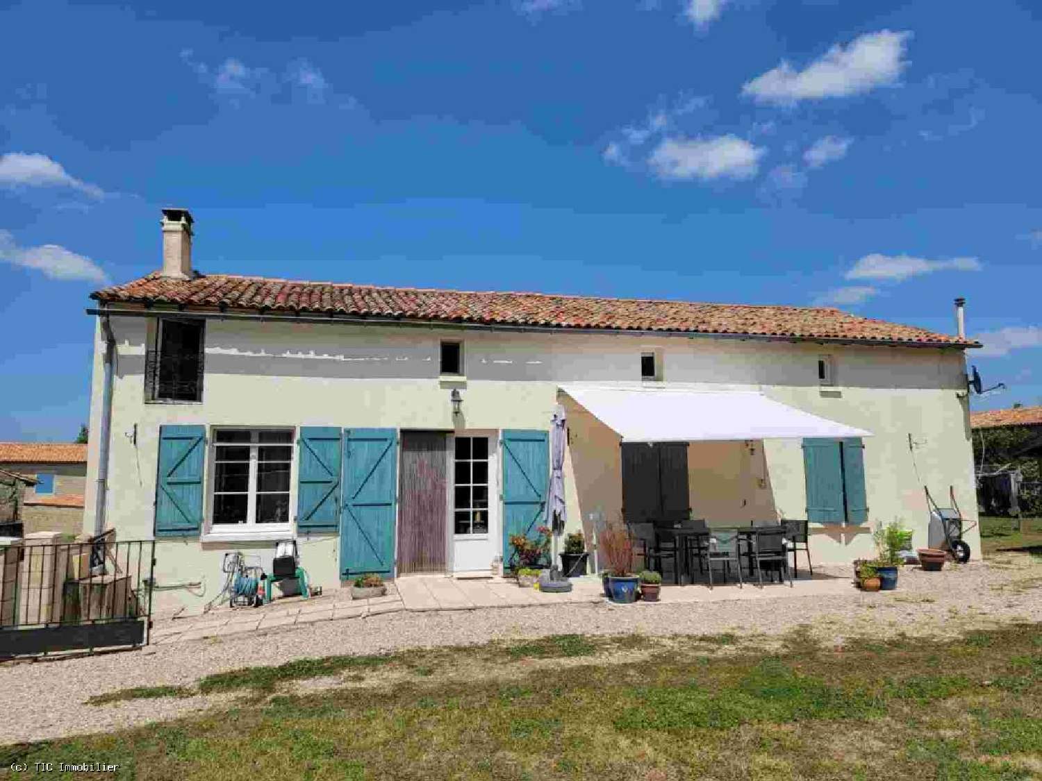  te koop huis Villefagnan Charente 1