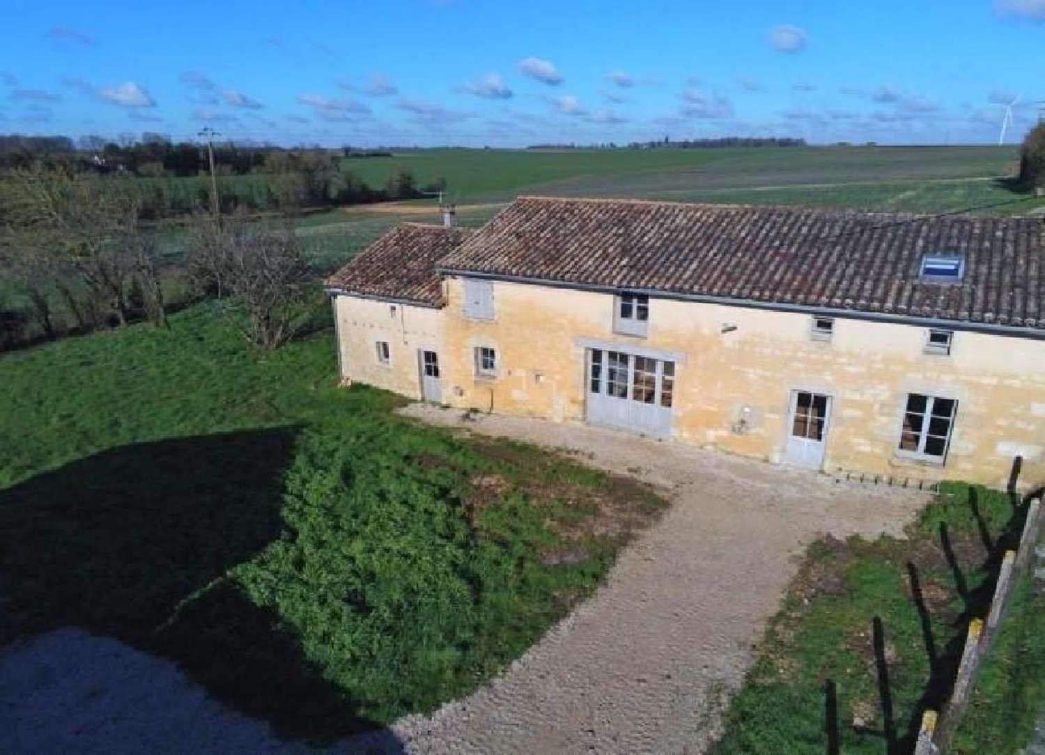  te koop huis Villefagnan Charente 1