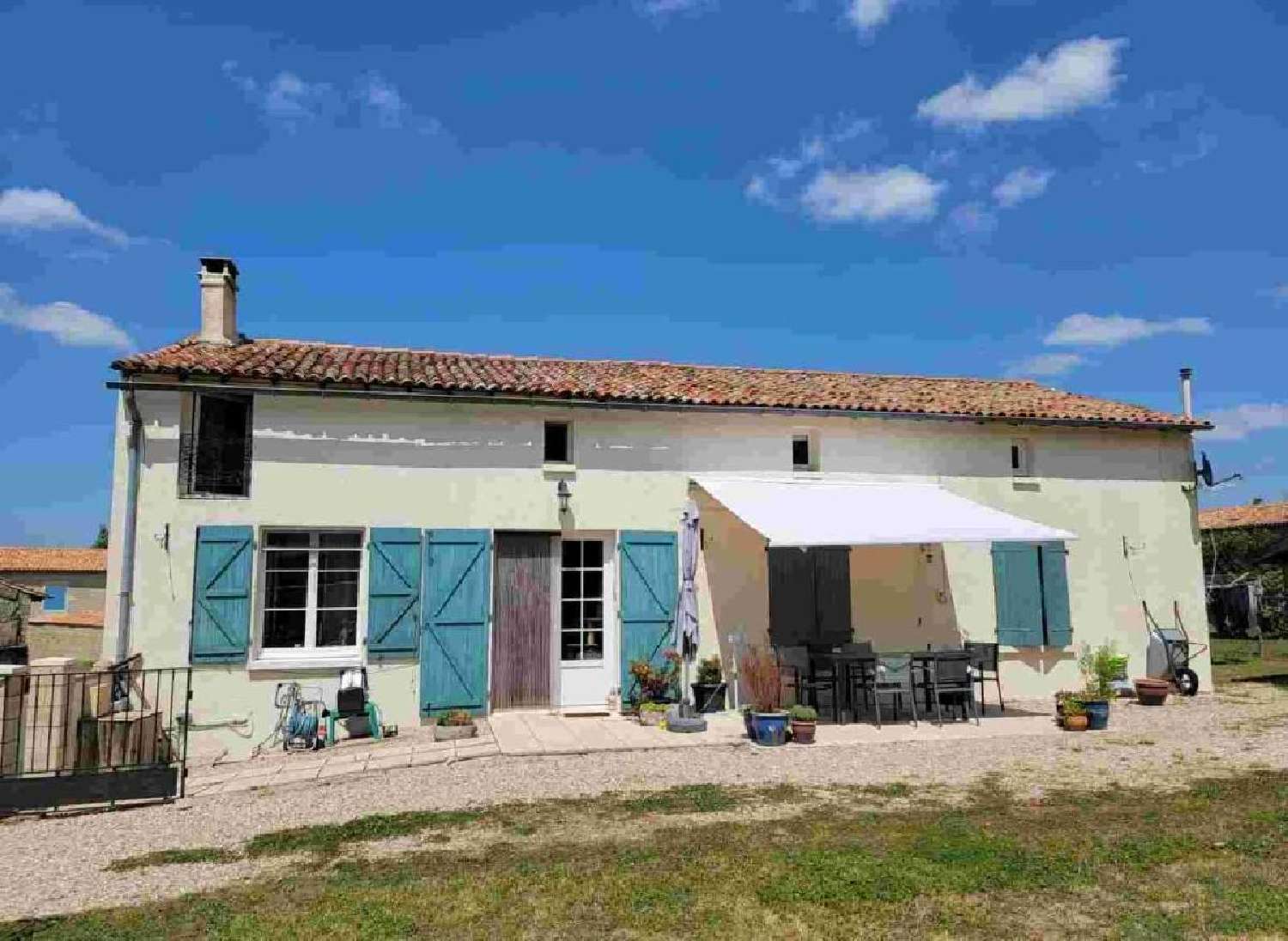  te koop huis Villefagnan Charente 1