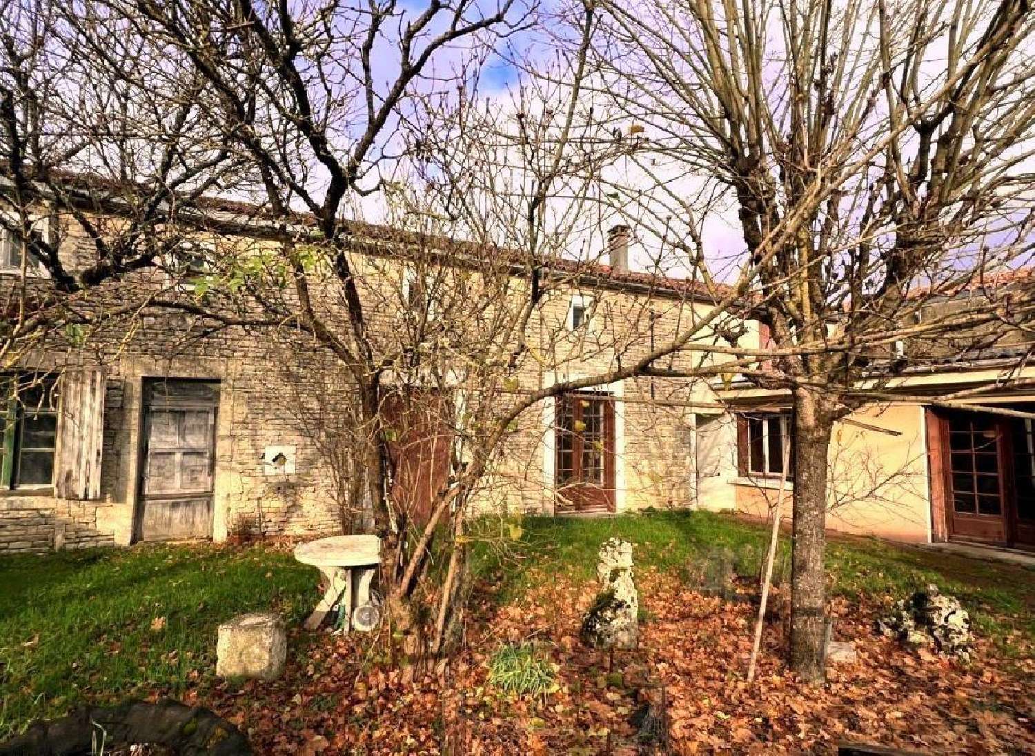  te koop huis Villefagnan Charente 2
