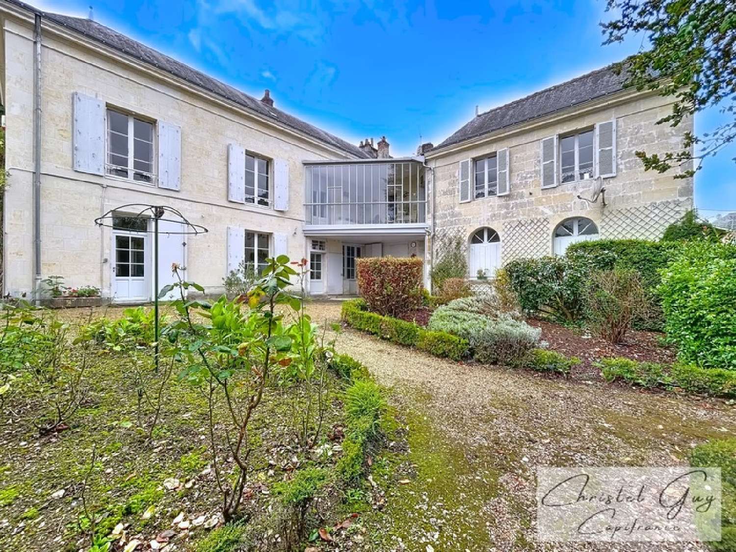  for sale mansion La Chartre-sur-le-Loir Sarthe 3