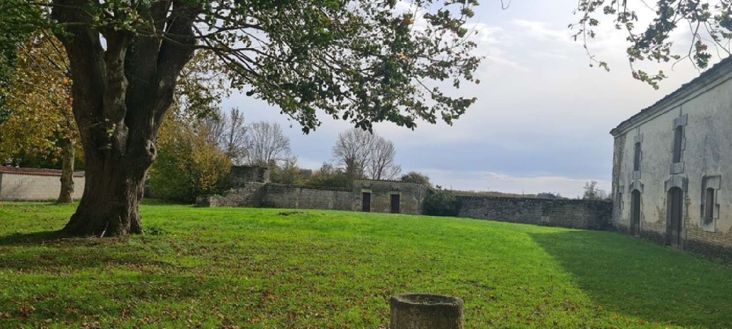 te koop herenhuis Migron Charente-Maritime 3