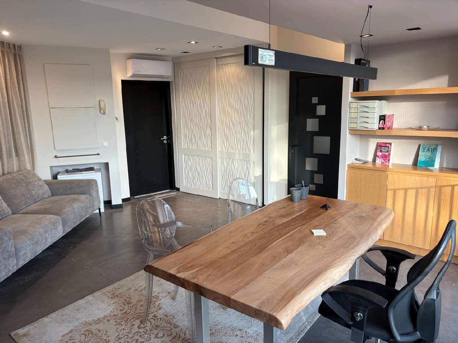  for sale office Cogolin Var 3