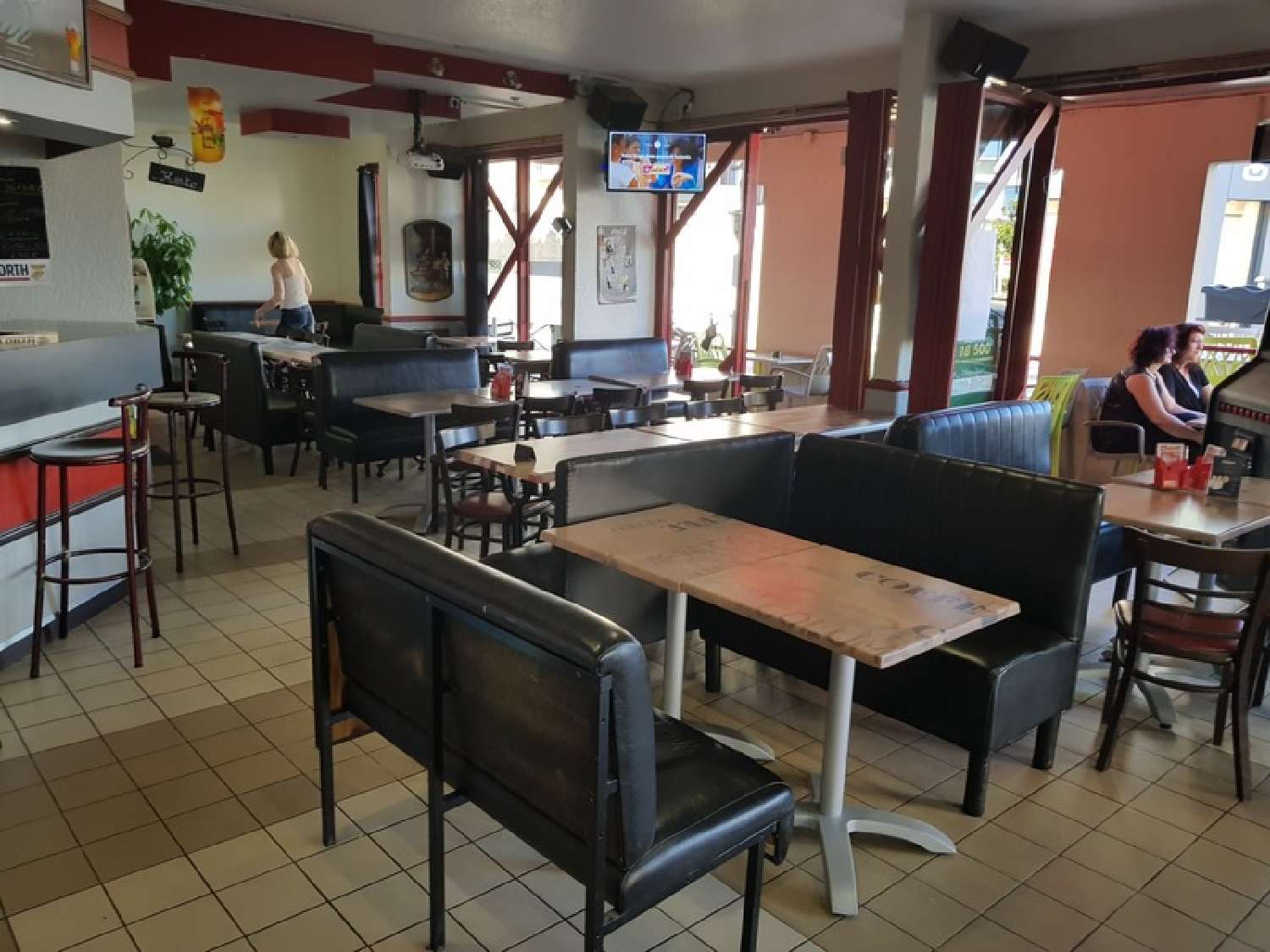  for sale restaurant Puy-Guillaume Puy-de-Dôme 3