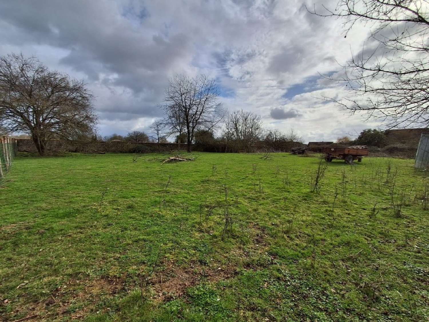 te koop terrein Maresché Sarthe 1