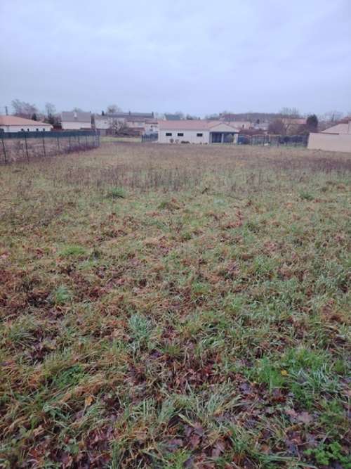 Neuville-De-Poitou Vienne Grundstück Bild 7268812