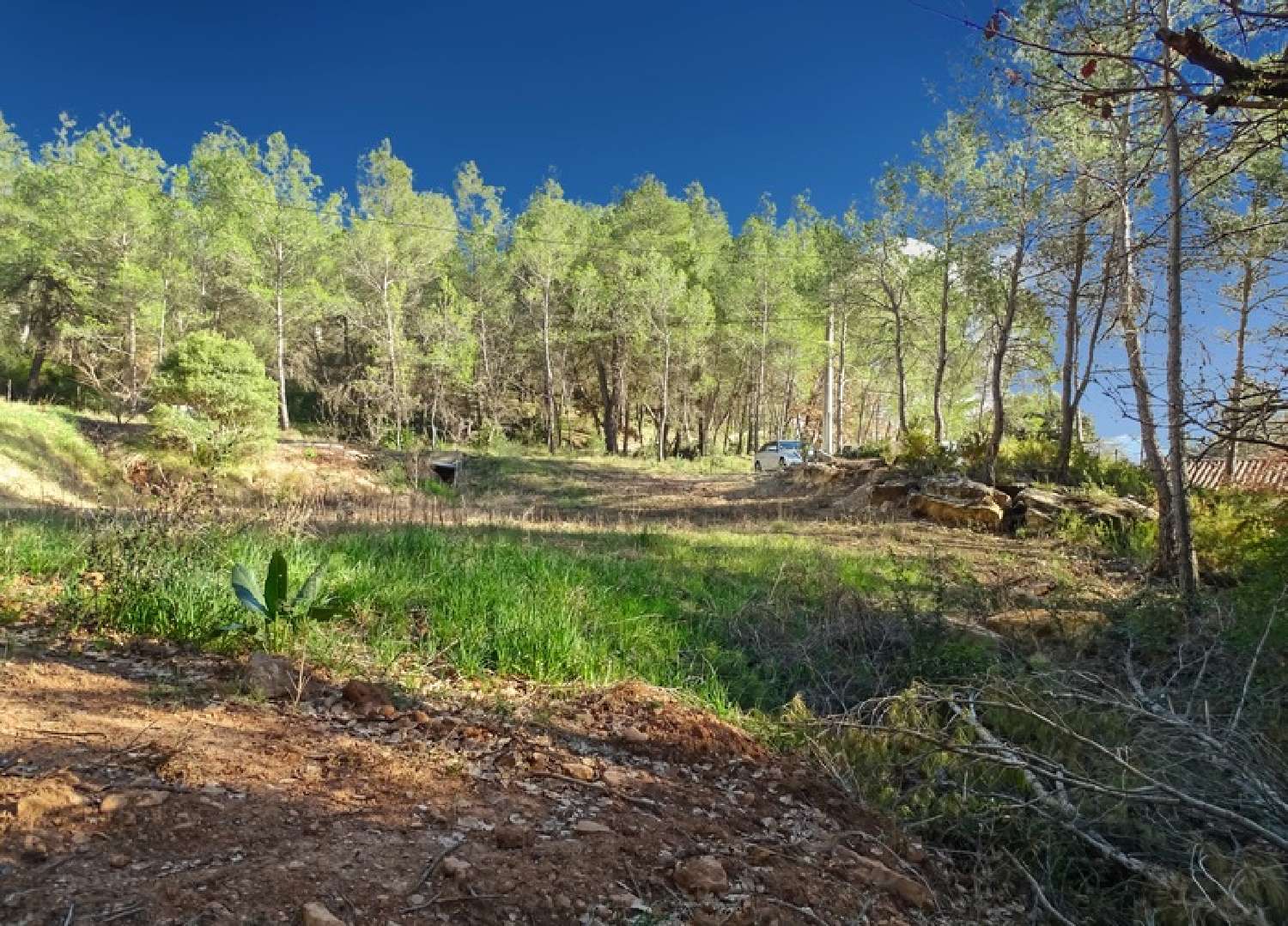 te koop terrein Pourrières Var 1