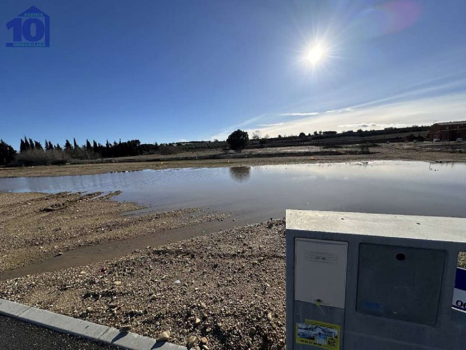  te koop terrein Sauvian Hérault 1