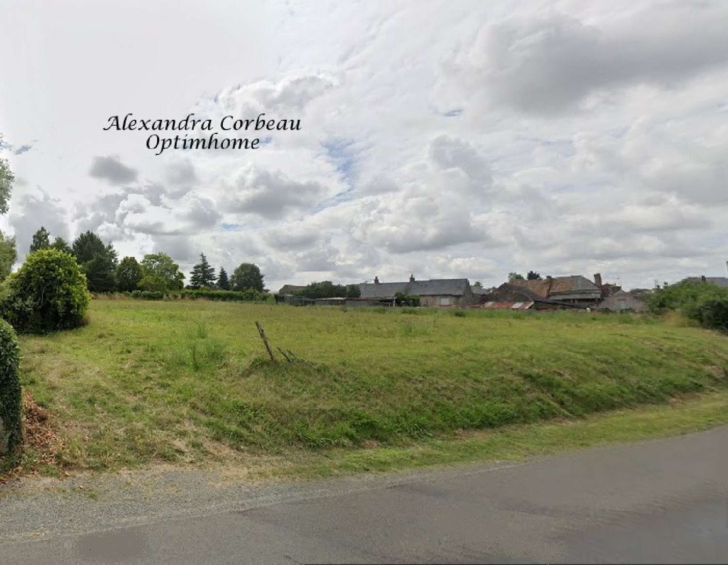  for sale terrain Savigné-sous-le-Lude Sarthe 1