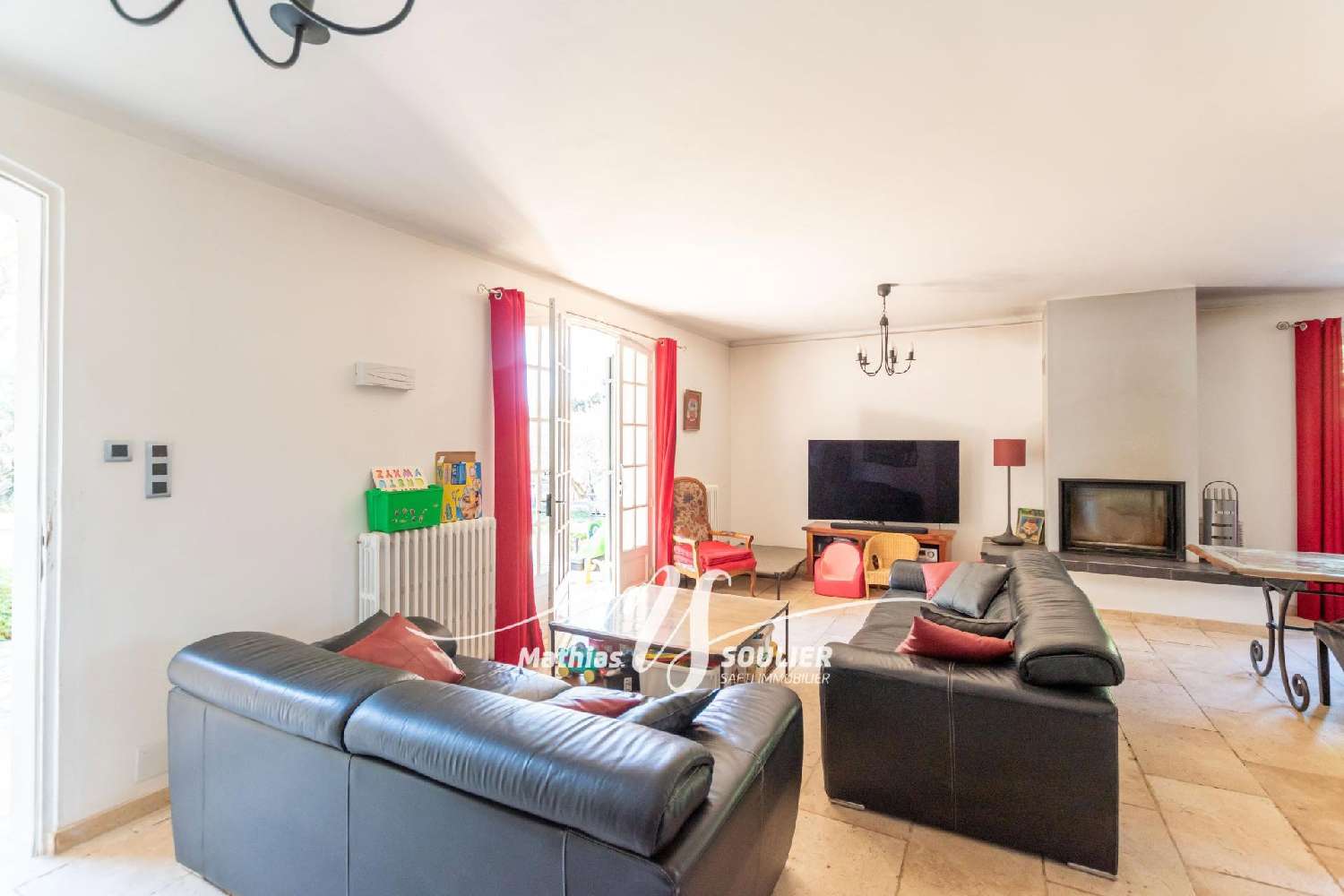  te koop villa Grans Bouches-du-Rhône 5