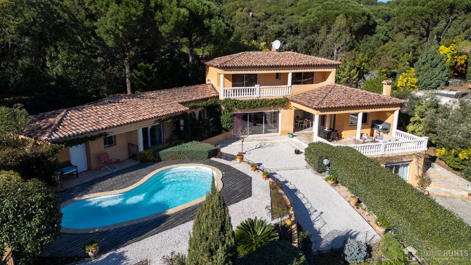 à vendre villa Plan-de-la-Tour Var 2