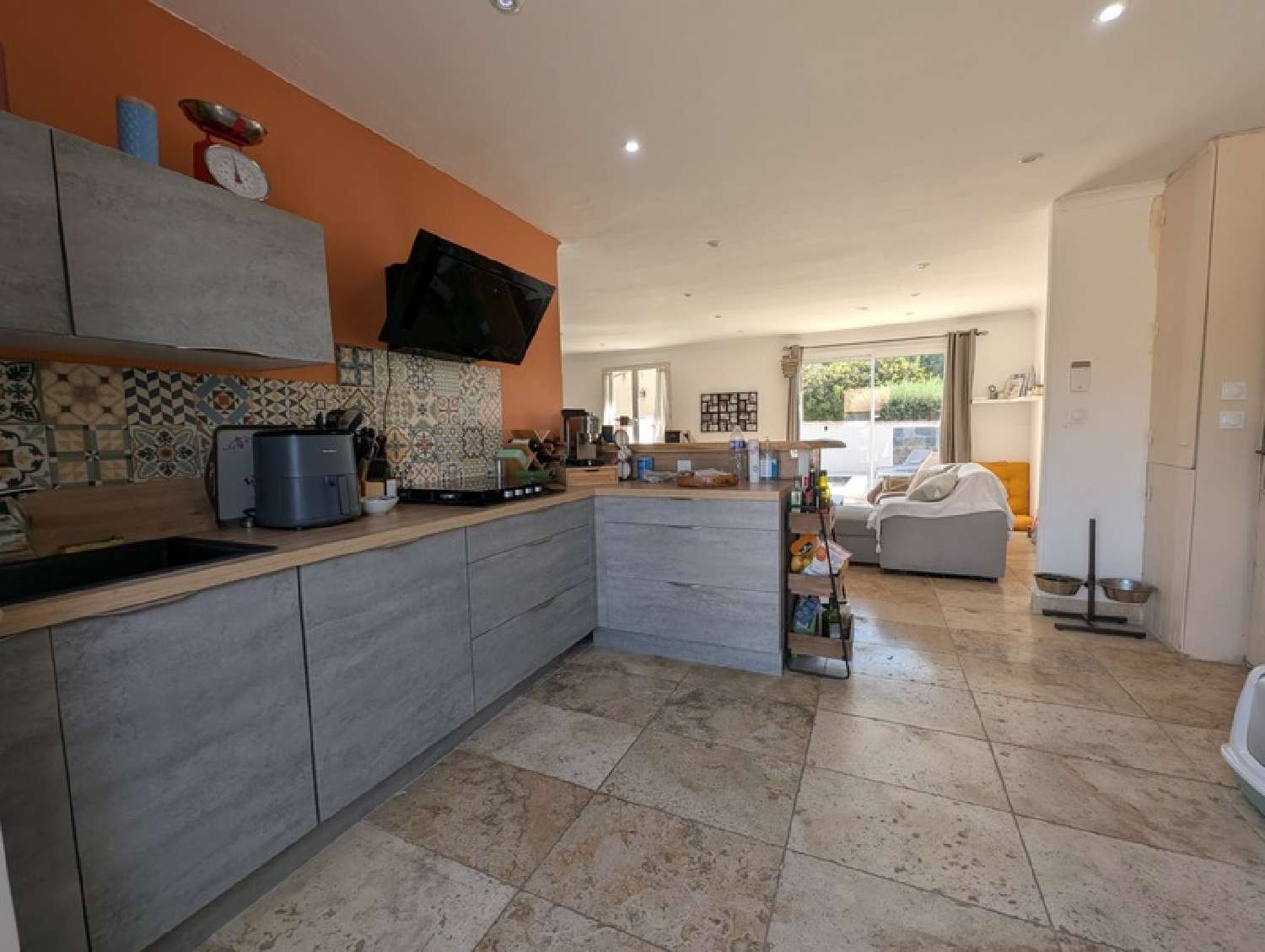 for sale villa Saint-Gilles Gard 7