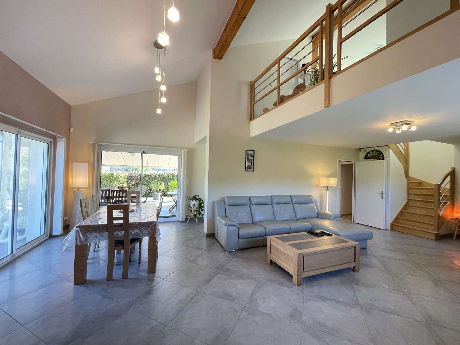  à vendre villa Saint-Hilaire-du-Rosier Isère 5