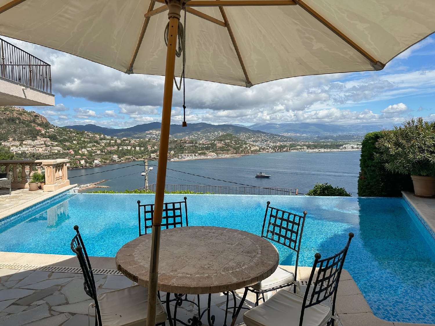  à vendre villa Théoule-sur-Mer Alpes-Maritimes 3
