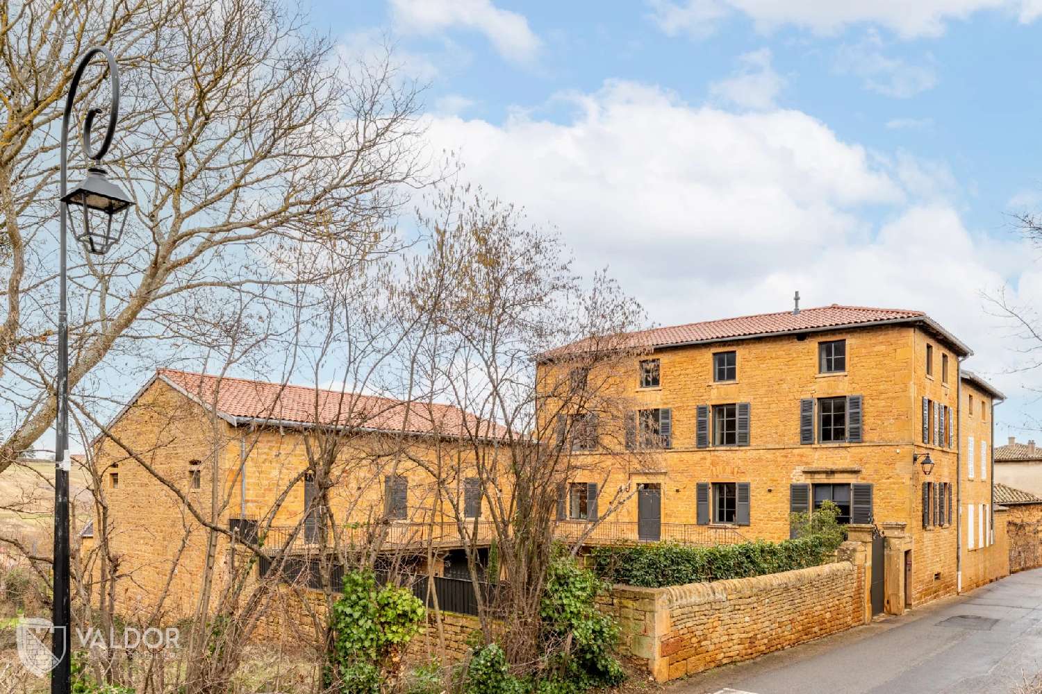  for sale villa Ville-sur-Jarnioux Rhône 1