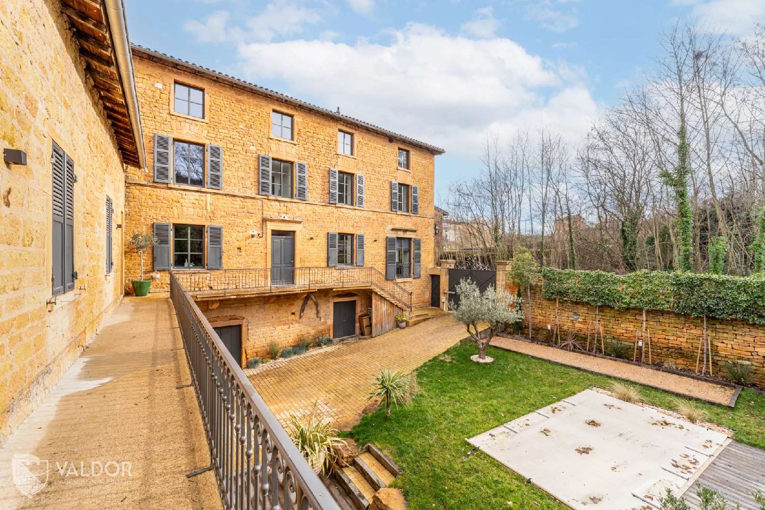  for sale villa Ville-sur-Jarnioux Rhône 3