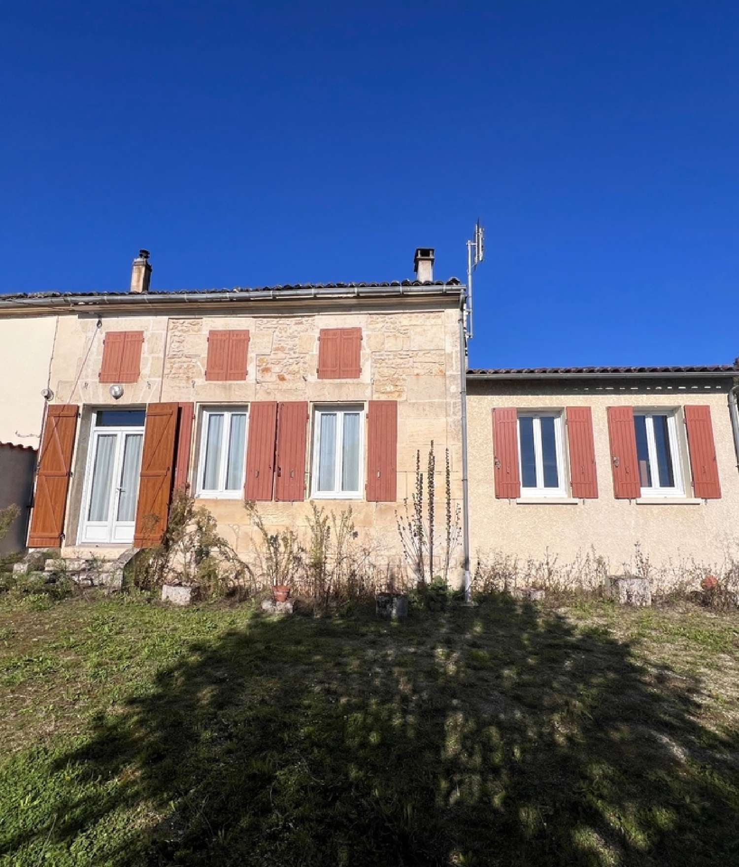  à vendre maison de village Burie Charente-Maritime 1