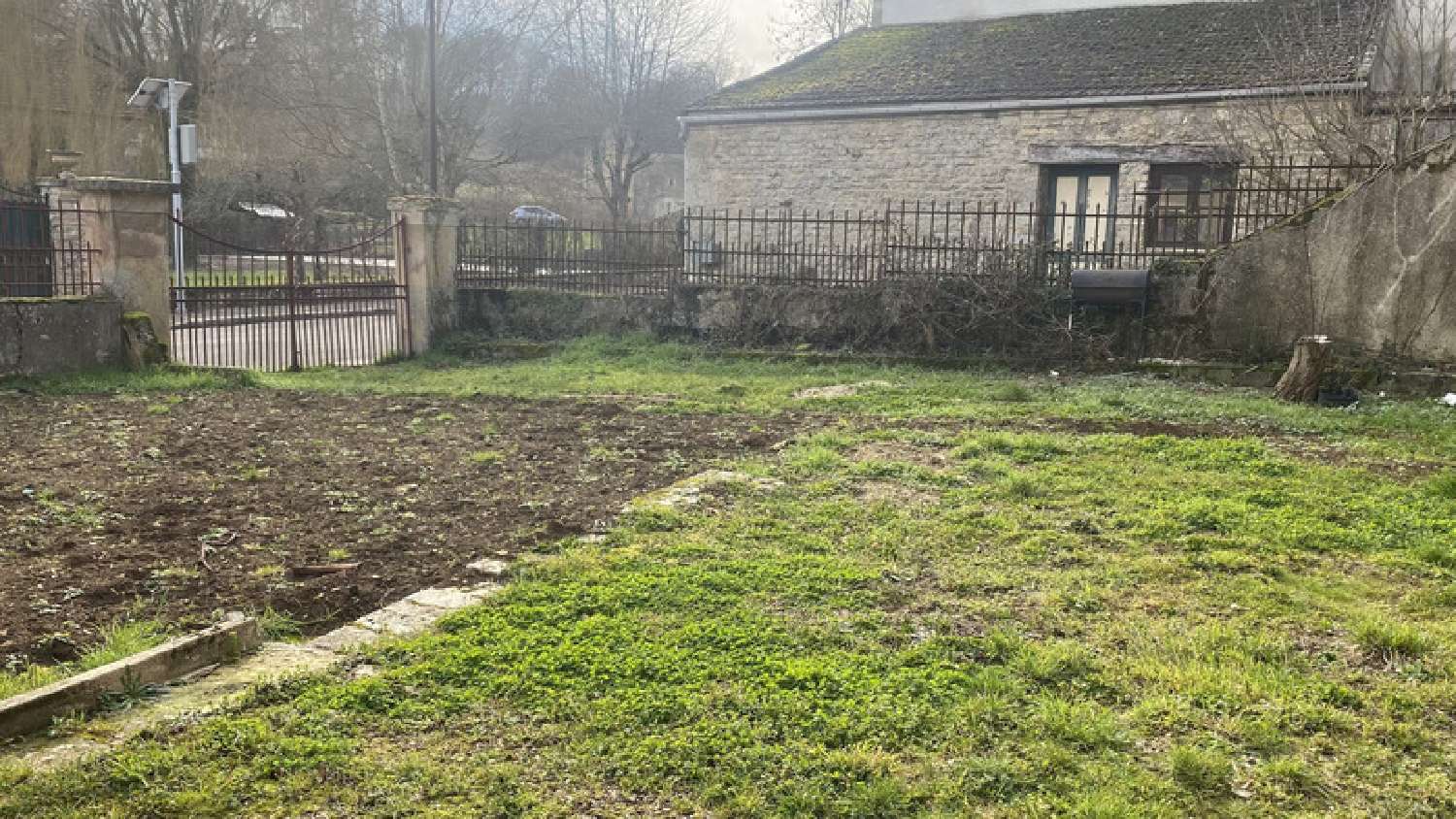  for sale village house Dissangis Yonne 2