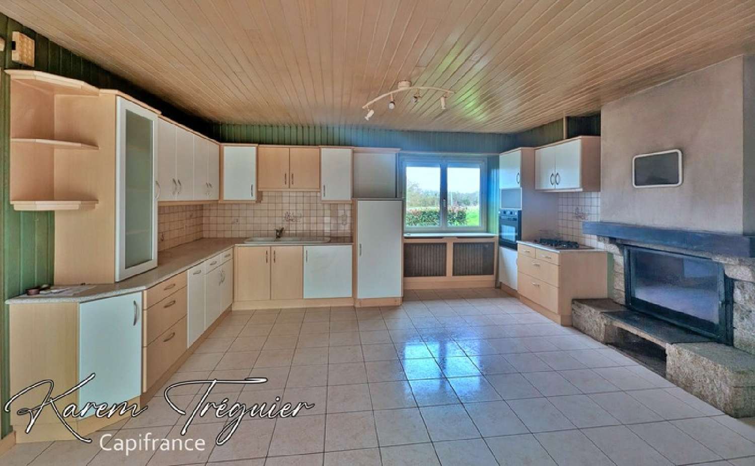  for sale village house La Bruffière Vendée 4