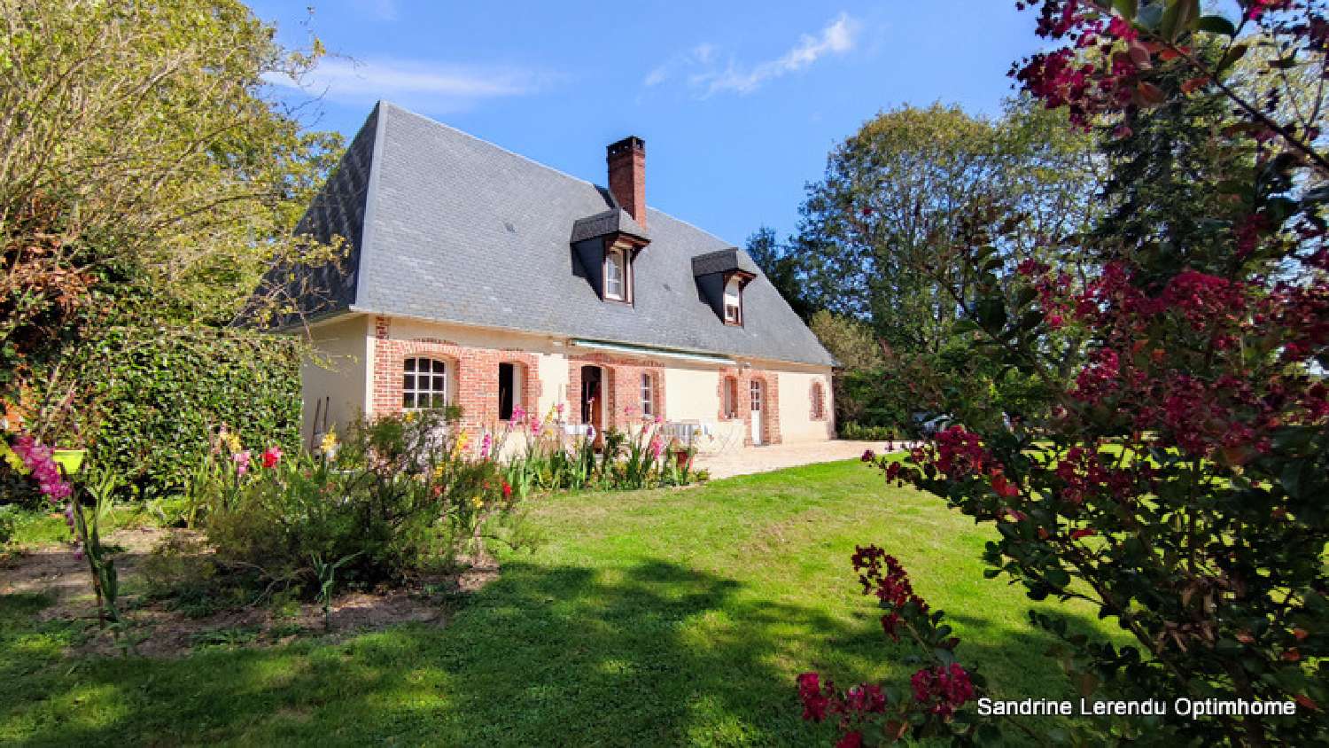  en venta casa de pueblo Le Bec-Hellouin Eure 1