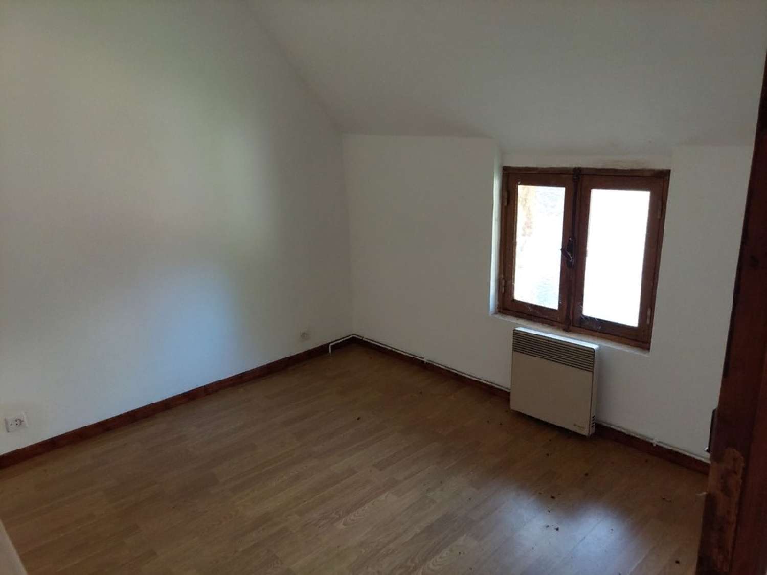  te koop dorpshuis Les Sièges Yonne 2