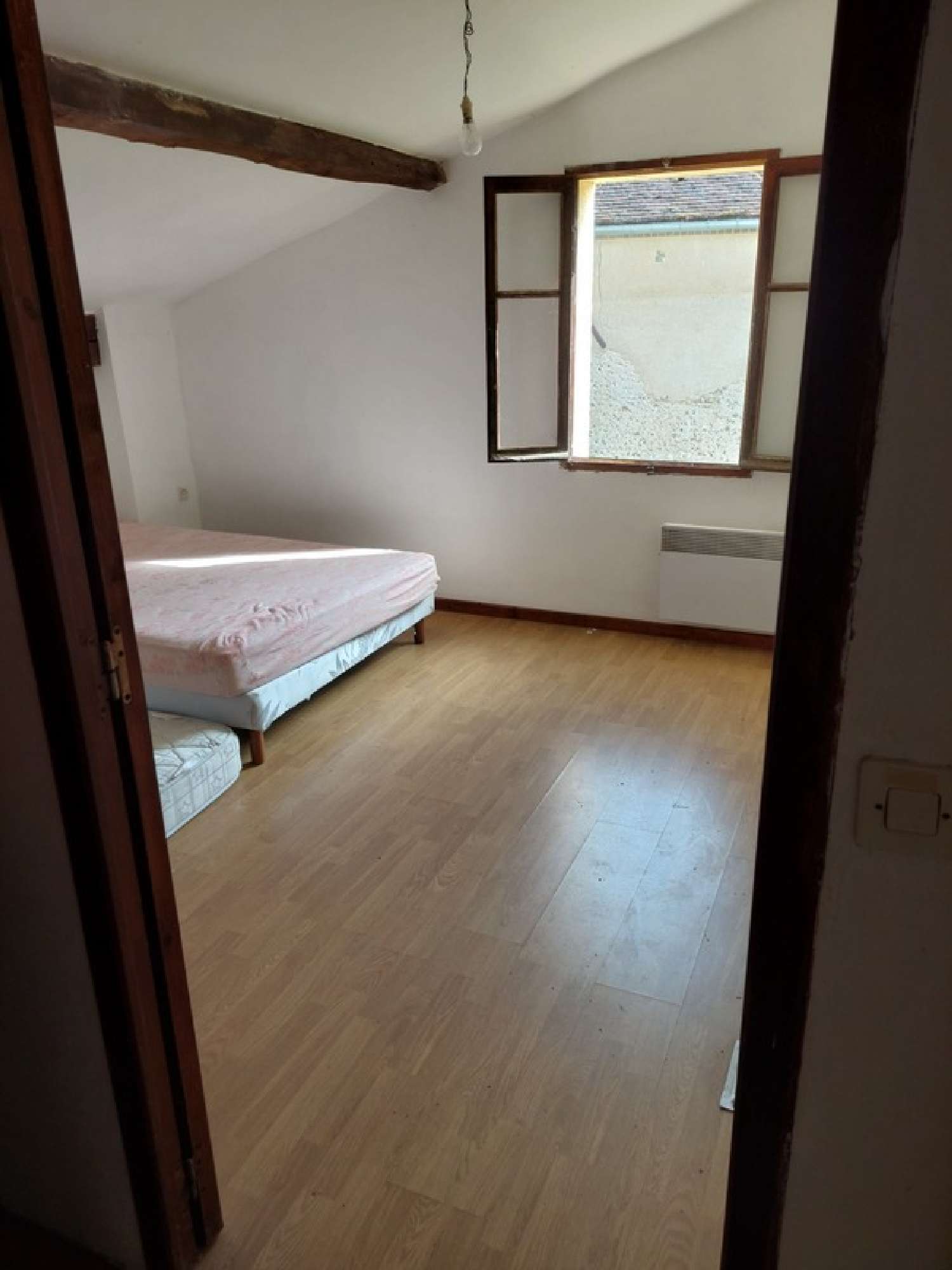  te koop dorpshuis Les Sièges Yonne 5