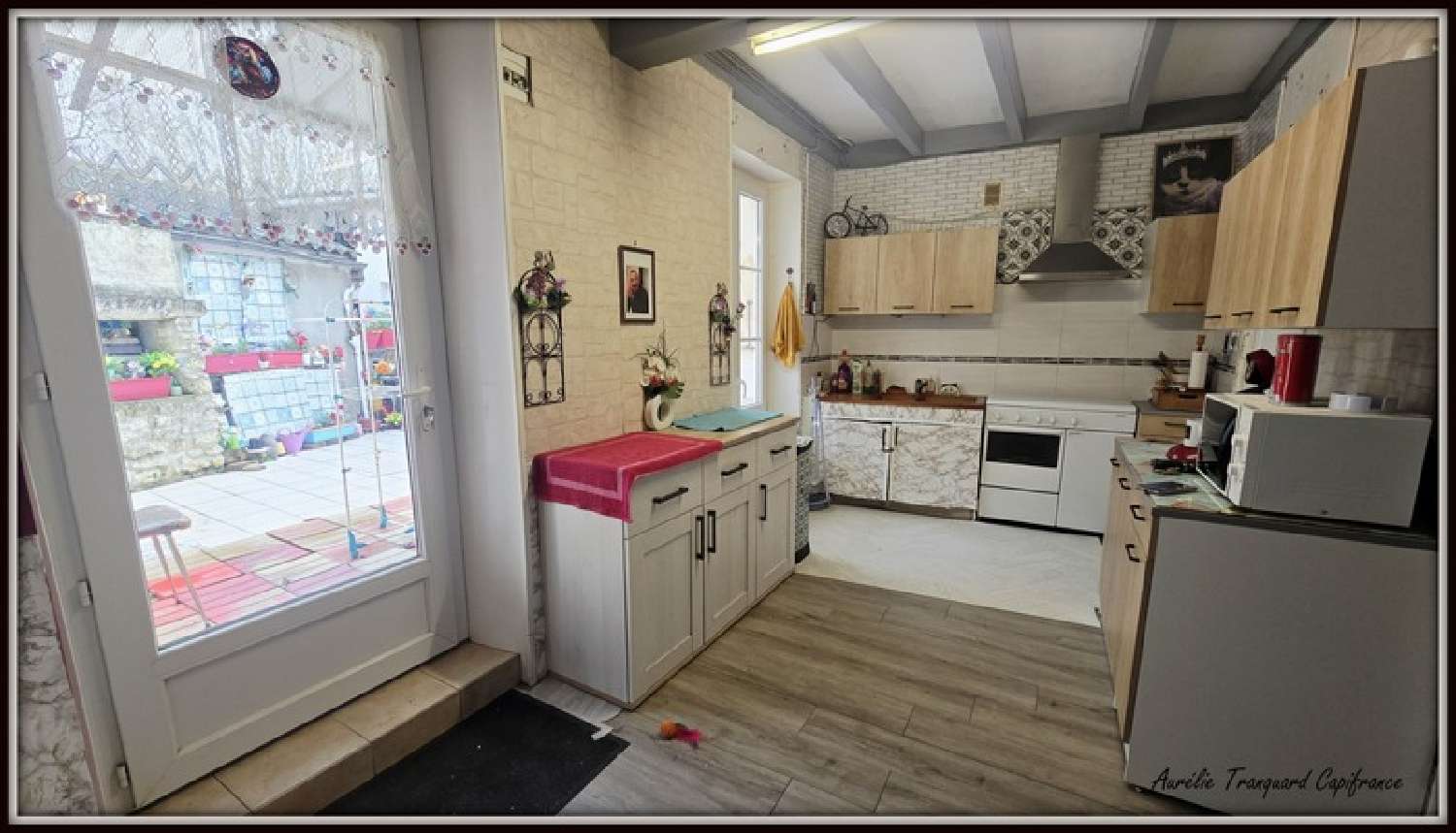  à vendre maison de village Saint-Jean-d'Angély Charente-Maritime 2