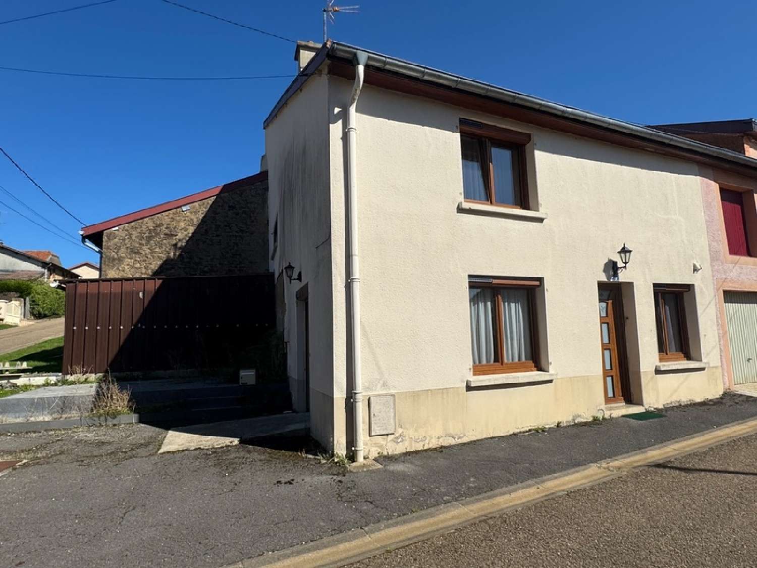  te koop dorpshuis Thonne-le-Thil Meuse 2