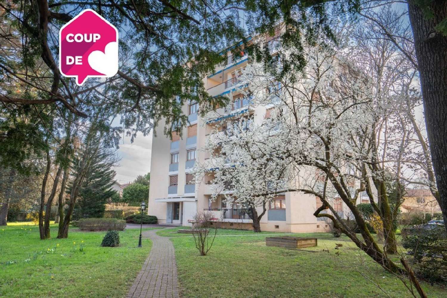  kaufen Wohnung/ Apartment Bron Rhône 2